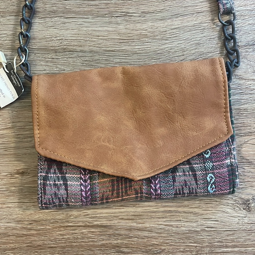 Ten Thousand Villages Recycled Fabric & Cuerina Pocket Money Crossbody Purse Bag